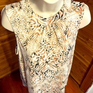 Torrid sleeveless blouse